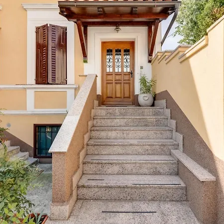 Διαμέρισμα Luxury Regina